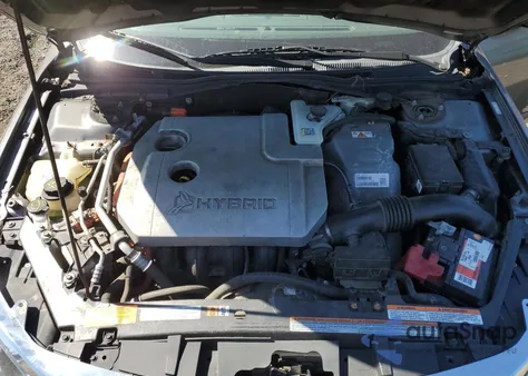 2010 Ford Fusion Hybrid from USA, damaged, VIN 3FADP0L34AR365470